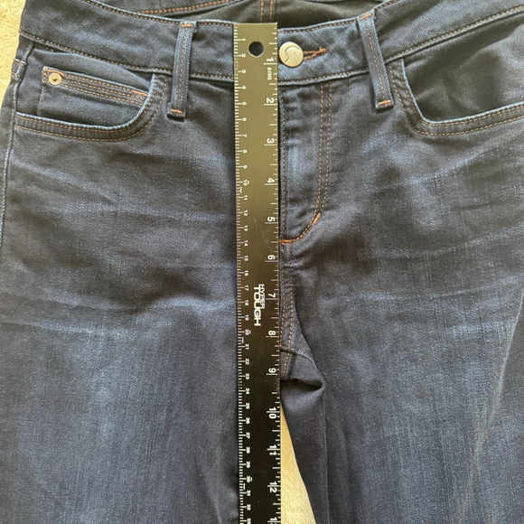 Joe’s Jeans The Honey Jean
High Rise Curvy Skinny Flawless Selma Size 27 EUC - Picture 10 of 11
